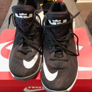 Nike LeBron Zoom Witness - Mens Size 10